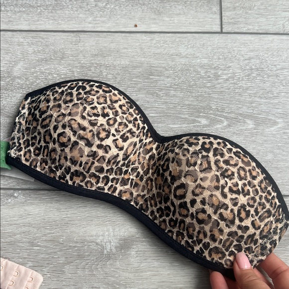 Victoria's Secret huge Lot of 8 push up and strapless bra collection 3A - Picture 2 of 11